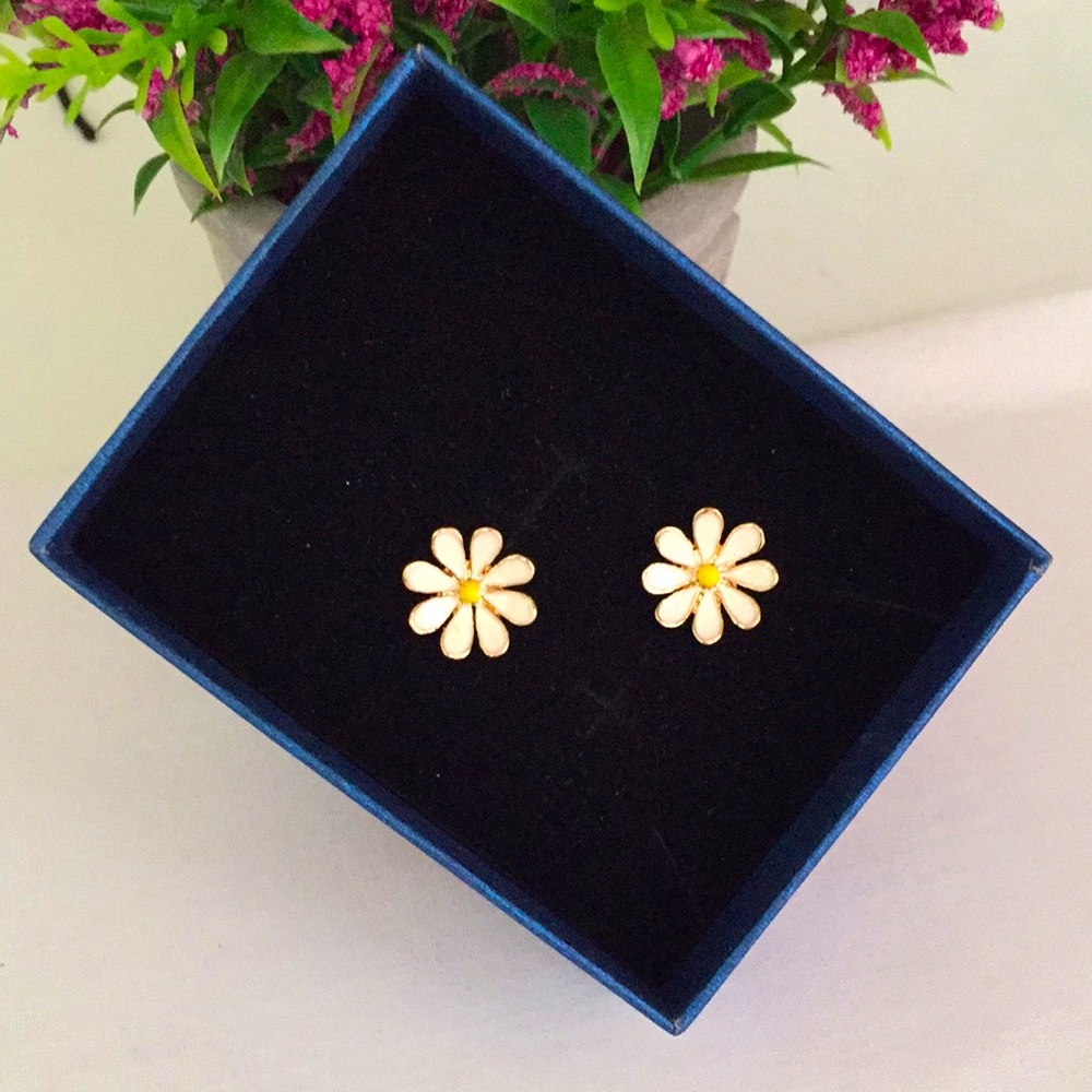 🍏50% OFF/3+...Daisy Flower Stud Earrings